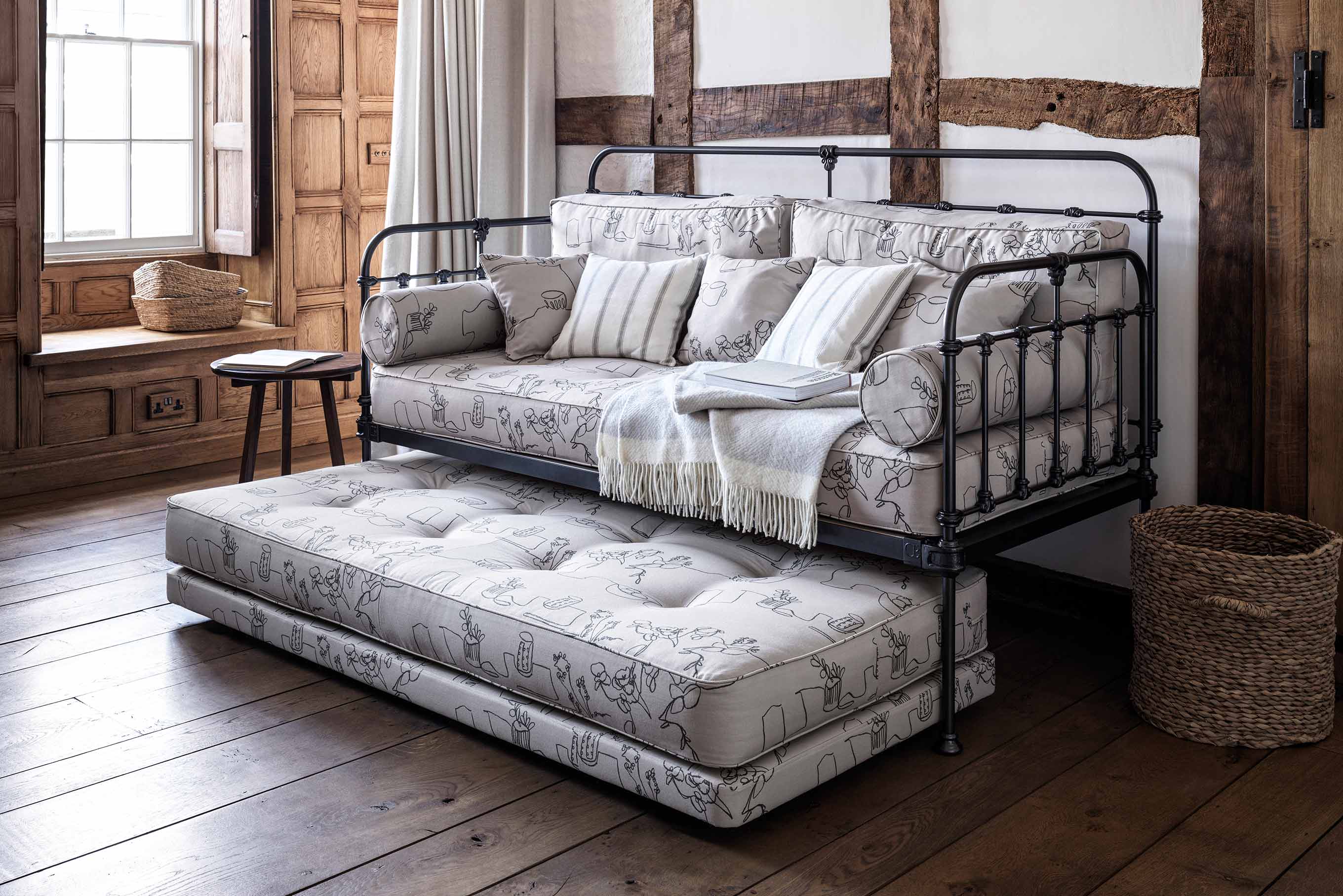 Day Bed Window Seat With Pull Out Bed Alta Convertible Studio Sofa W/ Pull-out Bed Homelegance